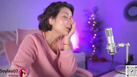 imjess_ online show from November 5, 7:08 am