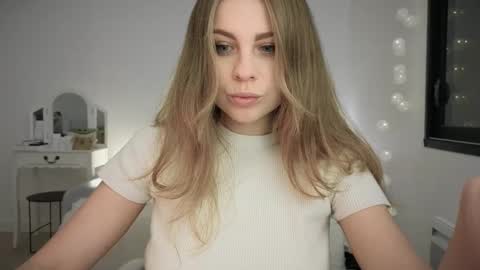 ImKeira online show from February 2, 8:08 pm