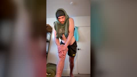 imlightskn online show from January 13, 11:21 pm