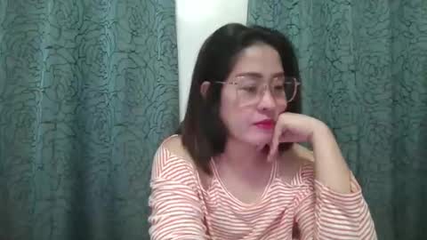 Snapshot of immaculate02 chatting on February 1, 4:33 am Immaculate02 online show from February 1, 4:33 am