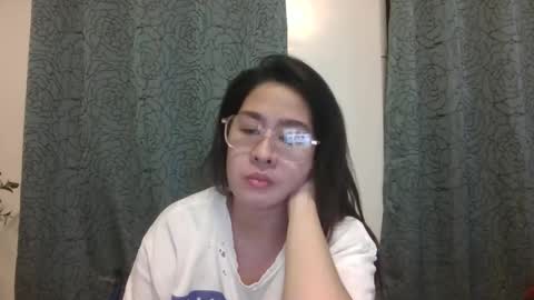 Snapshot of immaculate02 chatting on March 26, 5:29 pm Immaculate02 online show from March 26, 5:29 pm