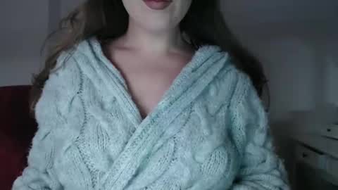 Snapshot of immouss chatting on December 6, 9:57 pm Pola online show from December 6, 9:57 pm