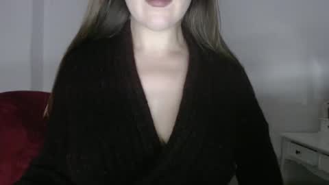 Snapshot of immouss chatting on December 15, 10:15 pm Pola online show from December 15, 10:15 pm