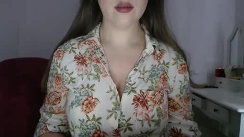 Snapshot of immouss chatting on January 6, 10:46 am Pola online show from January 6, 10:46 am