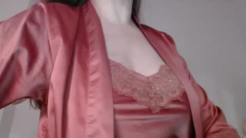 Snapshot of immouss chatting on February 6, 10:21 pm Pola online show from February 6, 10:21 pm