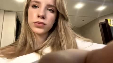 my name Imo  Fansly  online show from December 3, 8:16 am