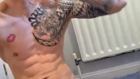 Snapshot of impressedmuch459 chatting on February 17, 8:33 am impressedmuch459 online show from February 17, 8:33 am