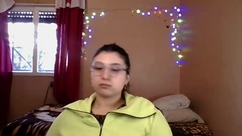Snapshot of imsohornydacom chatting on May 23, 7:29 pm Florencia online show from May 23, 7:29 pm