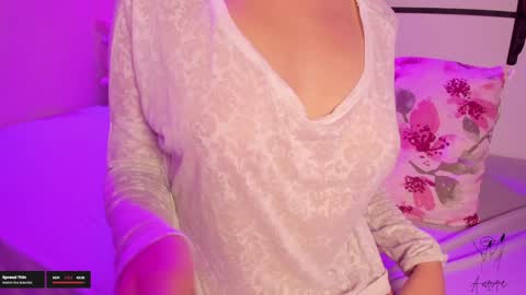 Aurora online show from December 20, 1:58 am