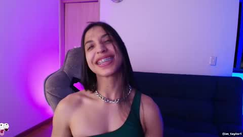 TAYLOR  online show from October 31, 11:50 pm