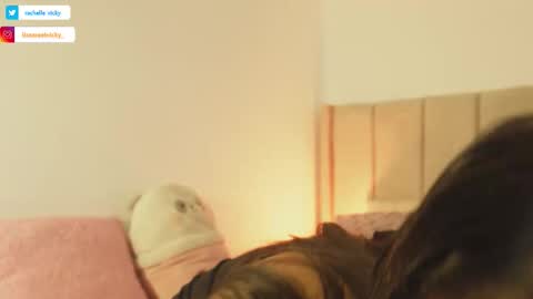 imvickyrachell_ online show from December 17, 3:07 pm