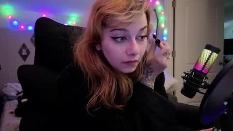 Snapshot of inarafoxxx chatting on June 2, 9:50 pm Inarafoxx online show from June 2, 9:50 pm