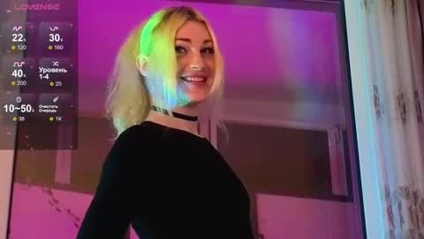  Dina  Help me reach 100 likes  online show from September 19, 9:04 pm