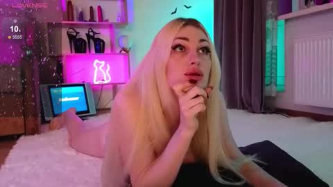  Dina  Help me reach 100 likes  online show from October 8, 9:34 pm