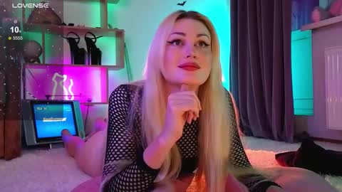  Dina  Help me reach 100 likes  online show from February 10, 8:24 pm