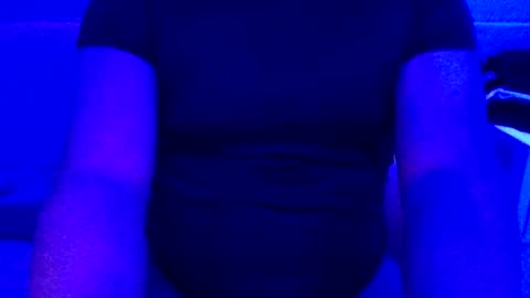 Inchesofhappiness7 online show from November 23, 2:50 pm