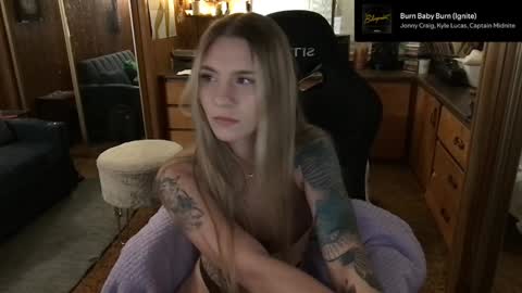 Carter online show from January 3, 10:52 am