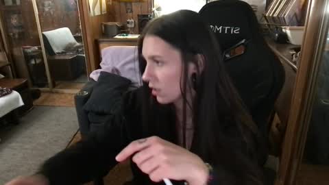 Carter online show from April 2, 1:36 am