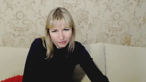 Snapshot of incredible_ariela chatting on January 6, 1:08 pm incredible_ariela online show from January 6, 1:08 pm
