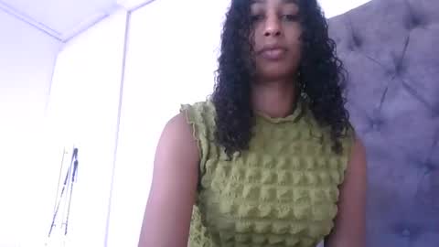 Snapshot of indanbella19 chatting on June 7, 8:07 am indanbella19 online show from June 7, 8:07 am
