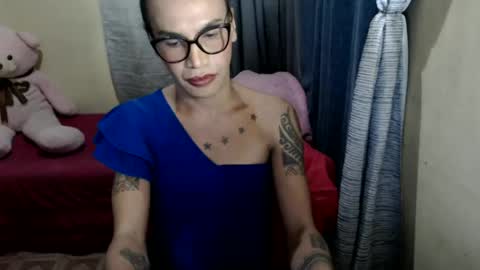 Snapshot of indaypakay_ts chatting on June 26, 5:12 am Pakay online show from June 26, 5:12 am