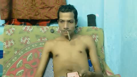 Snapshot of indian_bengali_boy chatting on September 11, 11:32 am Suman Leo online show from September 11, 11:32 am