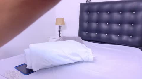 indian_delight18 online show from January 2, 11:38 pm