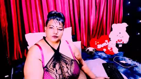 indian_rubyxx online show from October 18, 5:14 pm