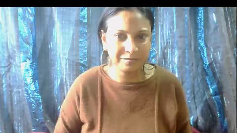 indian_spice_girl online show from December 18, 7:03 am