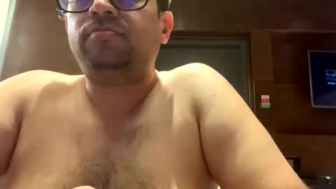 Snapshot of indian_uncut_dick chatting on December 5, 8:05 pm Nash online show from December 5, 8:05 pm