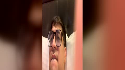 Snapshot of indian_uncut_dick chatting on June 18, 7:18 pm Nash online show from June 18, 7:18 pm