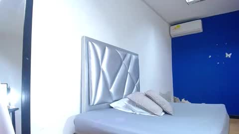 indian_whore18 online show from March 3, 5:18 pm