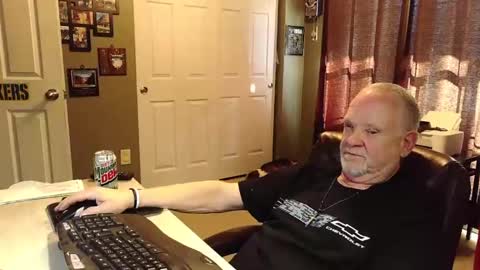 Snapshot of indianapapa chatting on November 13, 7:46 pm Papa online show from November 13, 7:46 pm