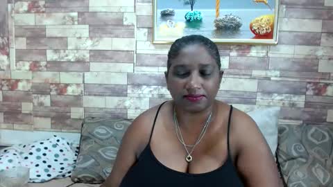 Snapshot of indianblue3 chatting on December 5, 11:27 am tracy online show from December 5, 11:27 am
