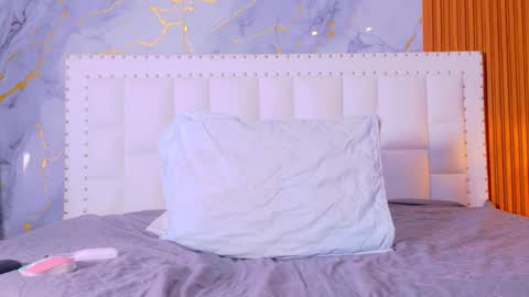 LITTLE AINHOA  online show from October 22, 7:46 pm