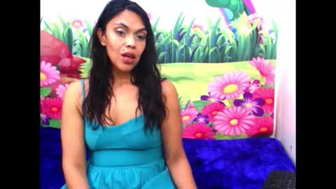 Snapshot of indiandesire4u69 chatting on October 16, 7:37 pm Lia online show from October 16, 7:37 pm