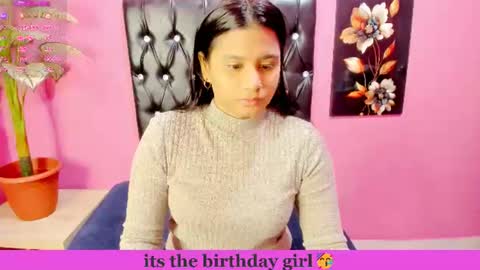 Snapshot of indianflame chatting on July 21, 7:43 am PARADISEQUEEN online show from July 21, 7:43 am