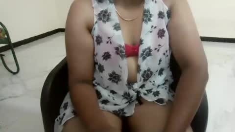 indiangirl2see online show from May 7, 4:23 pm
