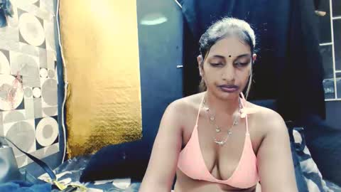indianhoneyx online show from February 9, 6:34 pm