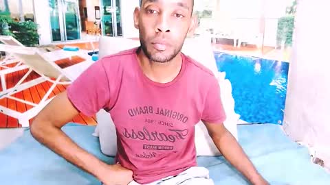 Snapshot of indianmagicmike69 chatting on February 3, 2:53 am indianmagicmike69 online show from February 3, 2:53 am