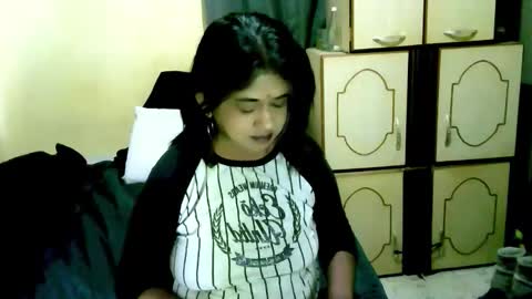 Snapshot of indianpleasures21 chatting on June 1, 7:04 pm indianpleasures21 online show from June 1, 7:04 pm