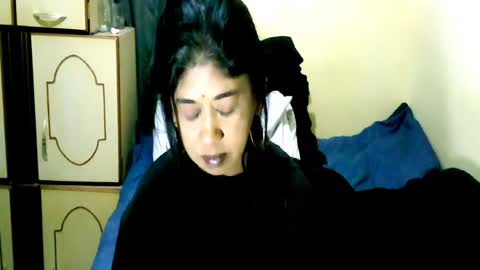 Snapshot of indianpleasures21 chatting on June 27, 2:27 am indianpleasures21 online show from June 27, 2:27 am