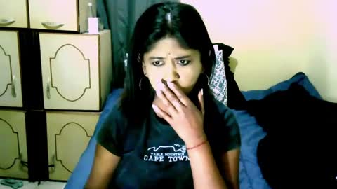 Snapshot of indianpleasures21 chatting on July 6, 6:32 pm indianpleasures21 online show from July 6, 6:32 pm