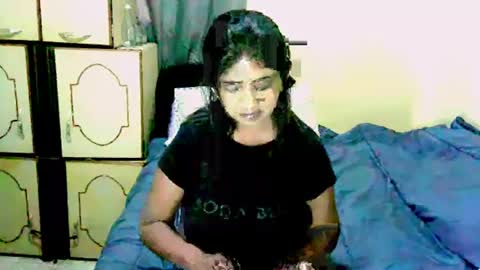 Snapshot of indianpleasures21 chatting on July 20, 11:23 am indianpleasures21 online show from July 20, 11:23 am