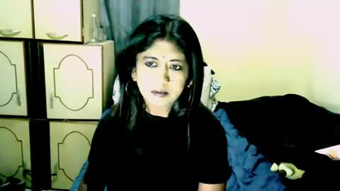 Snapshot of indianpleasures21 chatting on July 24, 6:11 am indianpleasures21 online show from July 24, 6:11 am