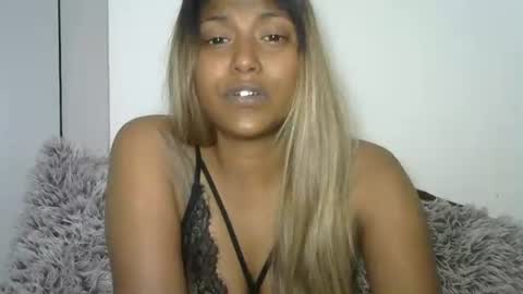 indianqtpie6 online show from September 21, 6:20 pm