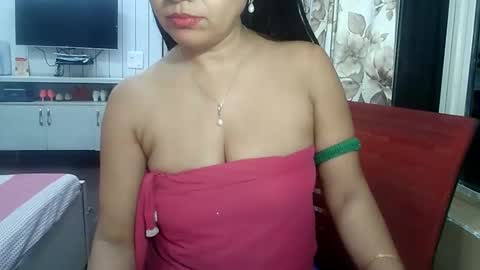 Snapshot of indianrads9 chatting on April 24, 7:27 pm Radha online show from April 24, 7:27 pm