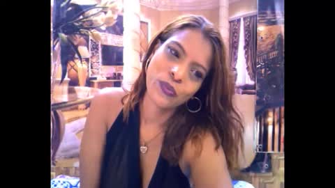 Snapshot of indiansexyass4u2luv chatting on April 11, 7:51 pm indiansexyass4u2luv online show from April 11, 7:51 pm