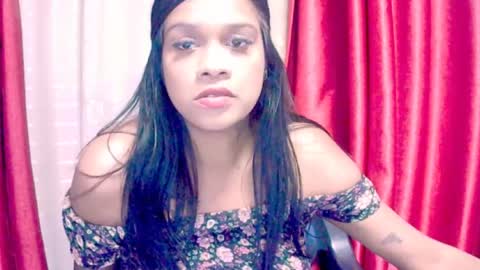 Snapshot of indiansexyy21 chatting on July 19, 10:41 am indiansexyy21 online show from July 19, 10:41 am