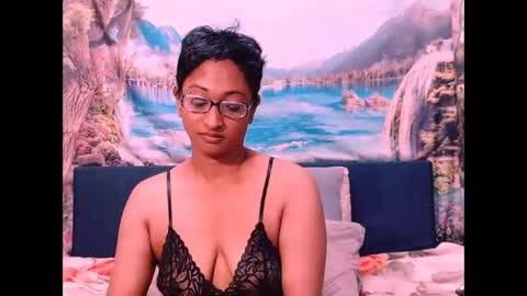 Snapshot of indianspicy69 chatting on December 5, 4:53 am Shreya online show from December 5, 4:53 am